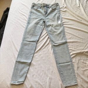 NWT hi rise jegging American Eagle jeans